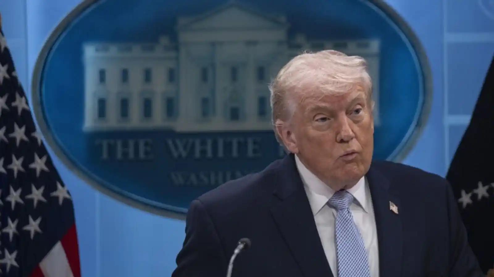 JUST IN: Trump orders US Navy to block Strait of Hormuz after Iran ...